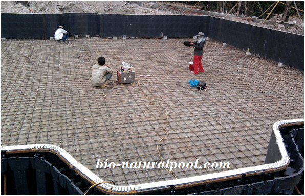 Kỷ thuật hồ bơi với bờ cát biển nhân tạo